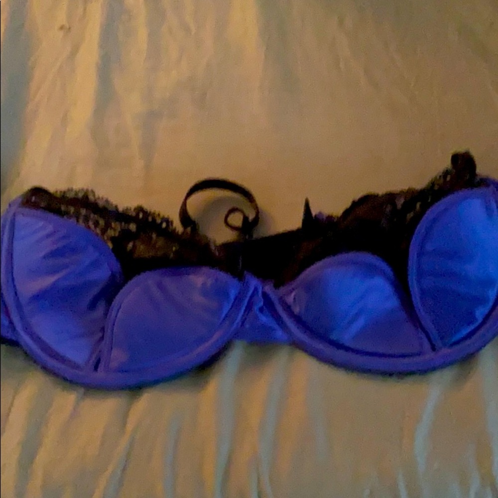 Frederick’s of Hollywood bra
